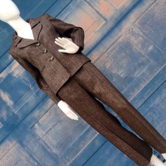 Le Suit (Kasper) Petite Ladies Luxury (2PC) Pant Suit (8P) - Picture 15 of 17